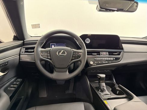 Certified 2024 Lexus ES 350 w/ Premium Package image 29