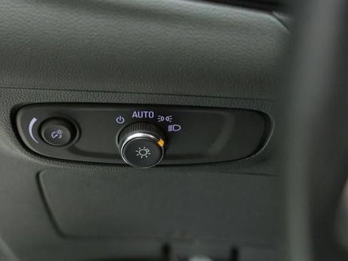 Used 2024 Buick Encore GX Preferred FWD image 24