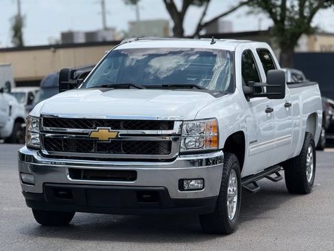 Used 2012 Chevrolet Silverado 2500 LT w/ Interior Plus Package AWD/4WD image 3