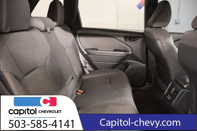 Used 2025 Subaru Forester Premium AWD/4WD image 31