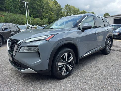 Certified 2023 Nissan Rogue Platinum w/ Platinum Premium Package image 7