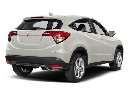 Used 2017 Honda HR-V EX image 2
