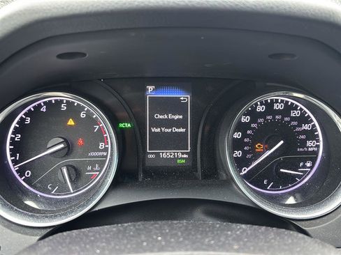Used 2018 Toyota Camry SE w/ Moonroof Package FWD image 25