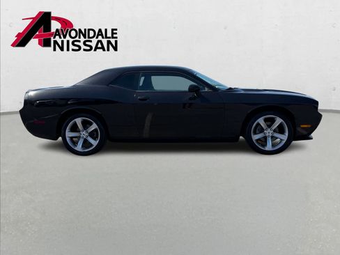 Used 2011 Dodge Challenger image 7