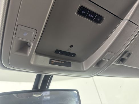 Used 2017 GMC Sierra 1500 SLE w/ SLE Value Package image 39