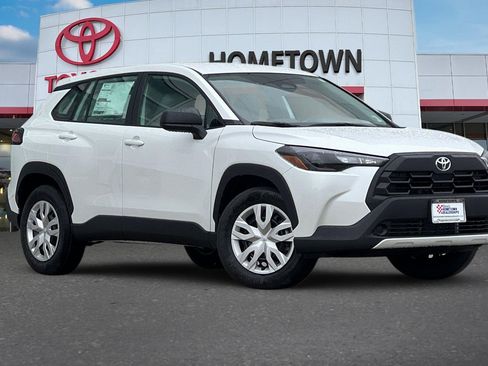 New 2026 Toyota Corolla Cross L image 2