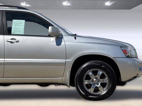 Used 2007 Toyota Highlander w/ 3rd Row image 32