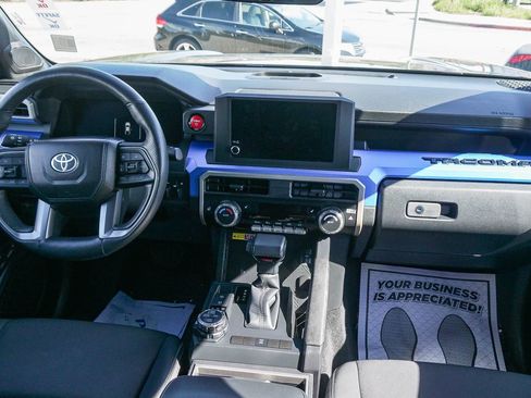 Used 2024 Toyota Tacoma TRD Off-Road w/ TRD Off Road Upgrade Package image 11