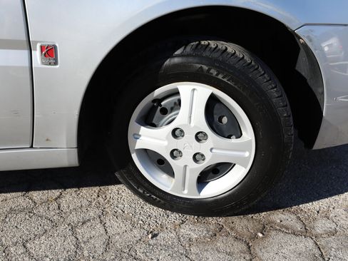 Used 2003 Saturn ION Level 1 image 9