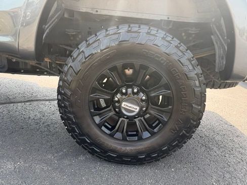 Used 2020 Ford F250 Lariat w/ Tremor Off-Road Package AWD/4WD image 17