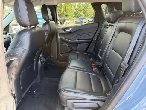 Used 2025 Ford Escape Platinum AWD/4WD image 33