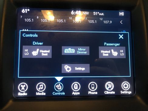 Used 2017 Chrysler 300 Limited image 15