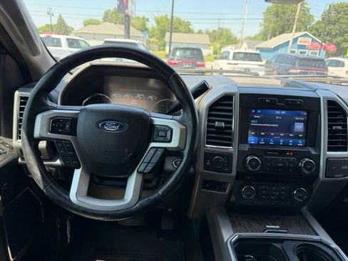 Used 2018 Ford F350 Lariat AWD/4WD image 9