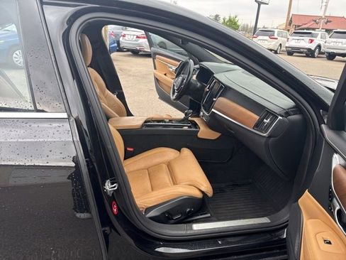 Used 2017 Volvo S90 T6 Inscription w/ Climate Package image 13