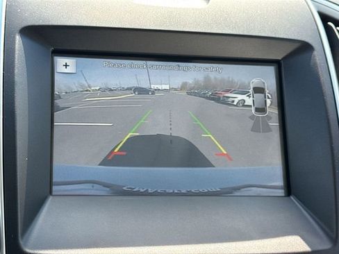 Used 2016 Ford Edge Titanium w/ Technology Package image 38