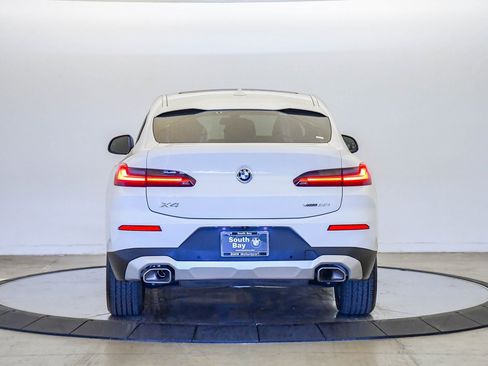 Certified 2023 BMW X4 xDrive30i w/ Premium Package image 3