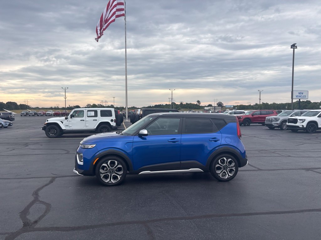 Used 2020 Kia Soul X-Line FWD image 2