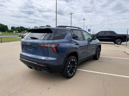 New 2026 Chevrolet Equinox RS w/ Convenience Package III FWD image 6