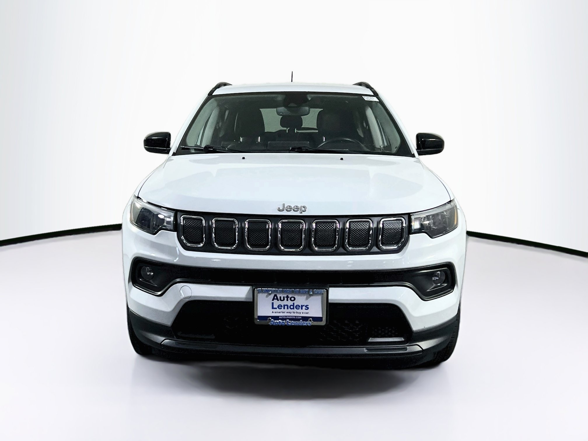 Used 2022 Jeep Compass Latitude w/ Convenience Group AWD/4WD image 2