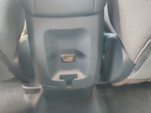 Used 2022 Ford Maverick XLT FWD image 17