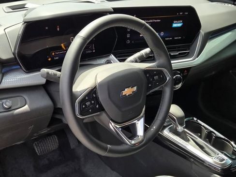 Certified 2026 Chevrolet Trax LT w/ Driver Confidence Package FWD image 18