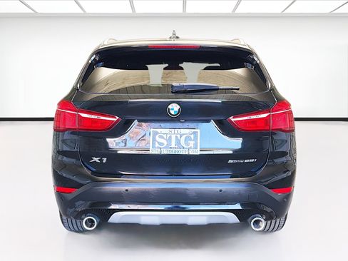 Used 2021 BMW X1 sDrive28i image 6