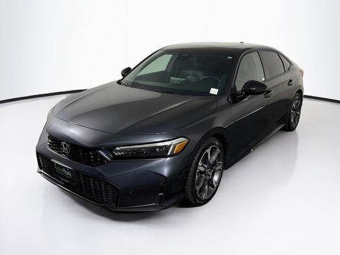 Used 2025 Honda Civic Sport image 3