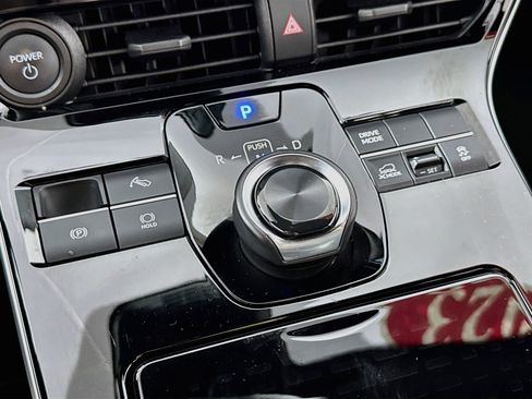 Used 2023 Subaru Solterra AWD image 17