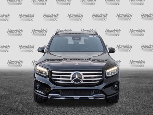 Used 2026 Mercedes-Benz GLB 250 image 3
