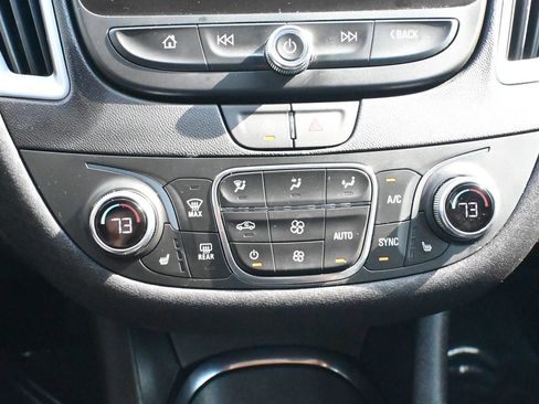 Used 2024 Chevrolet Malibu LT FWD image 19