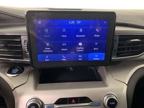 Used 2021 Ford Explorer XLT w/ Equipment Group 202A AWD/4WD image 25