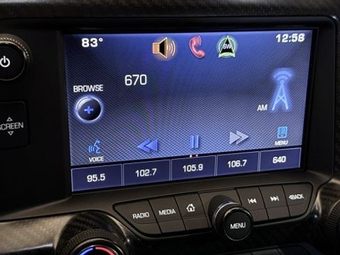 Used 2015 Chevrolet Corvette Z06 w/ 3LZ Preferred Equipment Group RWD image 7