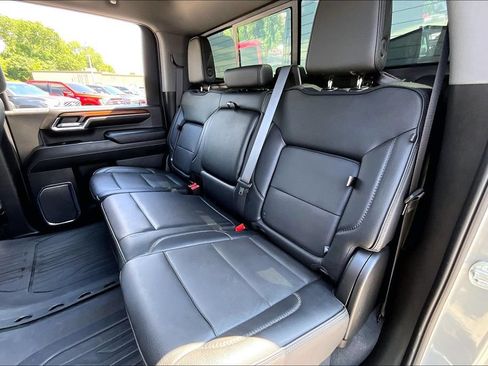 Used 2024 GMC Sierra 3500 Denali w/ Denali Reserve Package AWD/4WD image 22