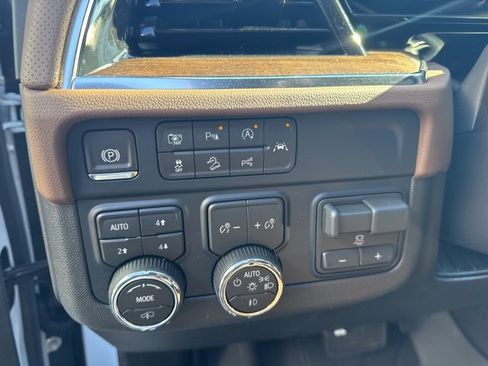 New 2026 Chevrolet Tahoe High Country image 3