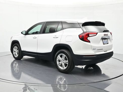 Used 2024 GMC Terrain SLE FWD image 7