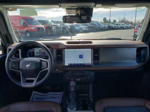 Used 2024 Ford Bronco Outer Banks image 10
