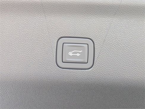 New 2025 Chevrolet Tahoe Premier image 14