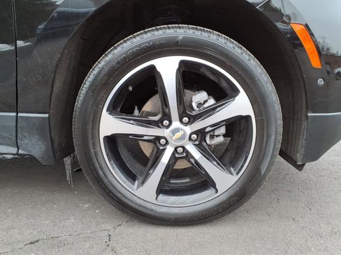 Used 2023 Chevrolet Equinox Premier image 9