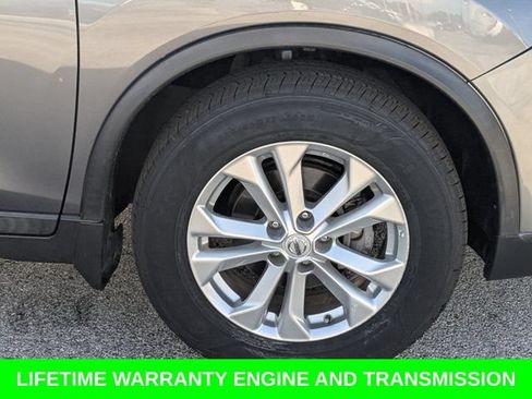 Used 2016 Nissan Rogue SV w/ SV Premium Package FWD image 11