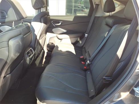 Certified 2025 Acura RDX w/ Technology Package image 5