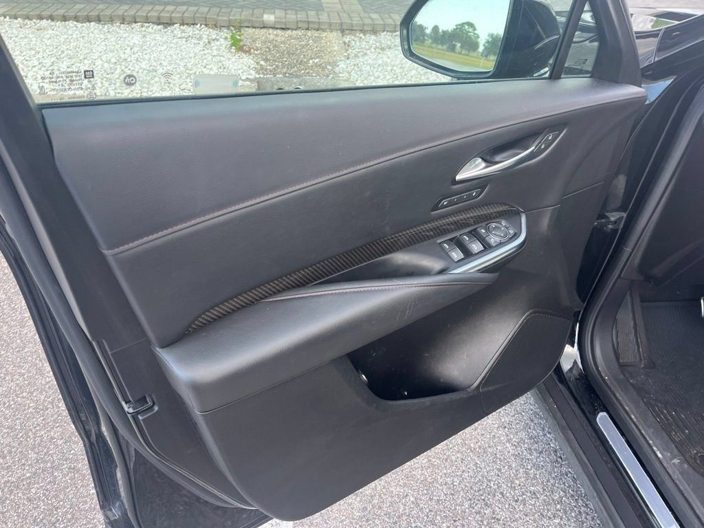 Used 2020 Cadillac XT4 Sport AWD/4WD image 7