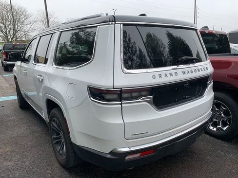 Used 2022 Jeep Grand Wagoneer Series I image 2