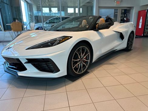 Certified 2023 Chevrolet Corvette Stingray Premium Conv w/ Z51 Performance Package RWD image 7