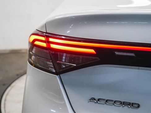 Used 2024 Honda Accord EX image 11