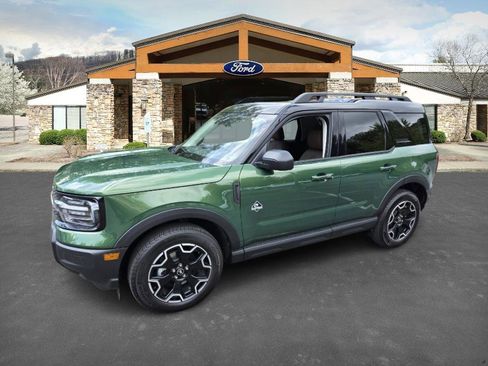 New 2025 Ford Bronco Sport Outer Banks image 1