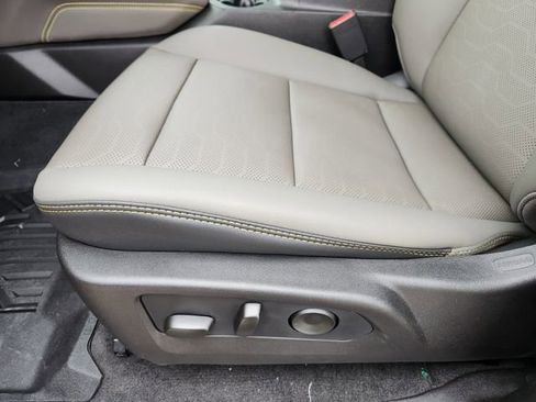 New 2026 Chevrolet Colorado ZR2 w/ Technology Package image 18