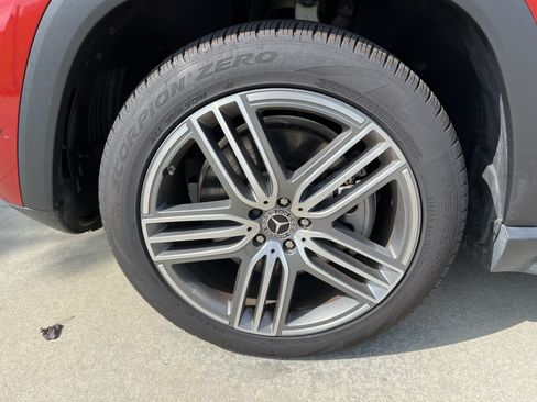 Certified 2023 Mercedes-Benz GLS 450 4MATIC image 13