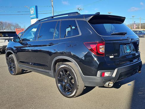 Used 2024 Honda Passport Black Edition image 6