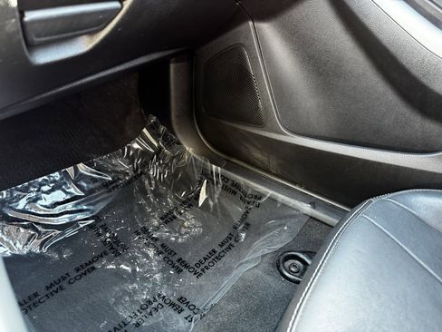 Used 2014 Ford Focus SE w/ Equipment Group 201A image 16