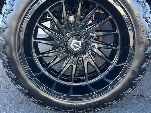 Used 2020 Ford F250 Lariat w/ Chrome Package image 8